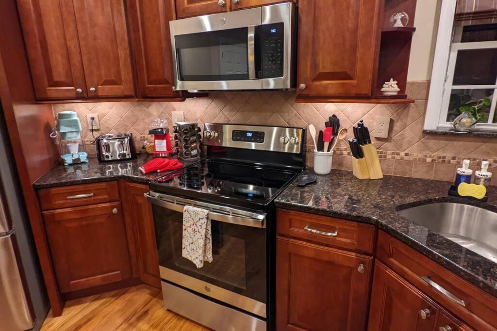 Luxury 4 Bedroom House In Pocono Mountains In Golf Course Near Ferienhaus Tobyhanna