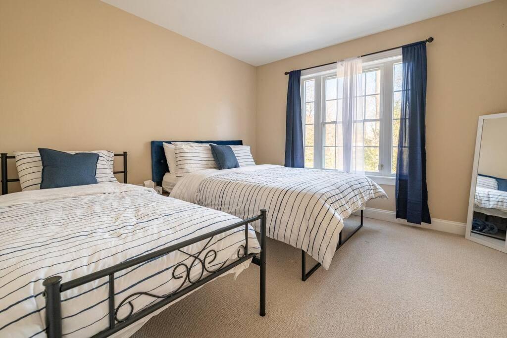 Luxury 4 Bedroom House In Pocono Mountains In Golf Course Near * Tobyhanna